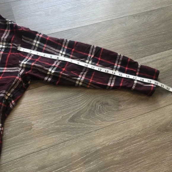 Womens Levi’s Relaxed Fit Plaid Long Sleeve Button Down Shirt Size XL - Picture 4 of 9